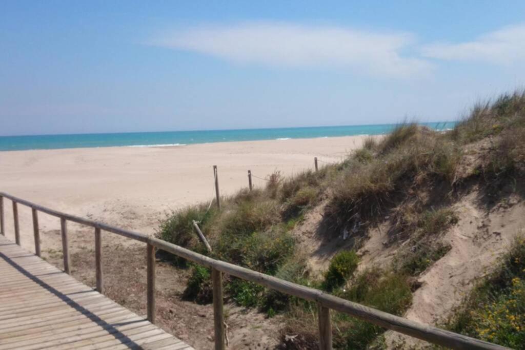 Uim Mediterraneo Poeta 1 Wifi Sagunto エクステリア 写真